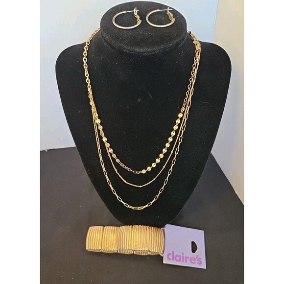 Gold tone Jewelry SET! 3 Tiered 14" Necklace, 7" Stretch Bracelet, Pair Earrings - Picture 1 of 8